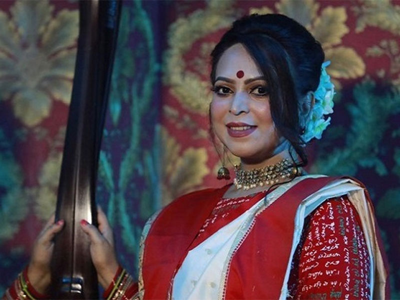 আজ গানের দিনে গাইবেন মিমি